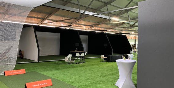 Gewerbliche Indoor Golfanlagen.